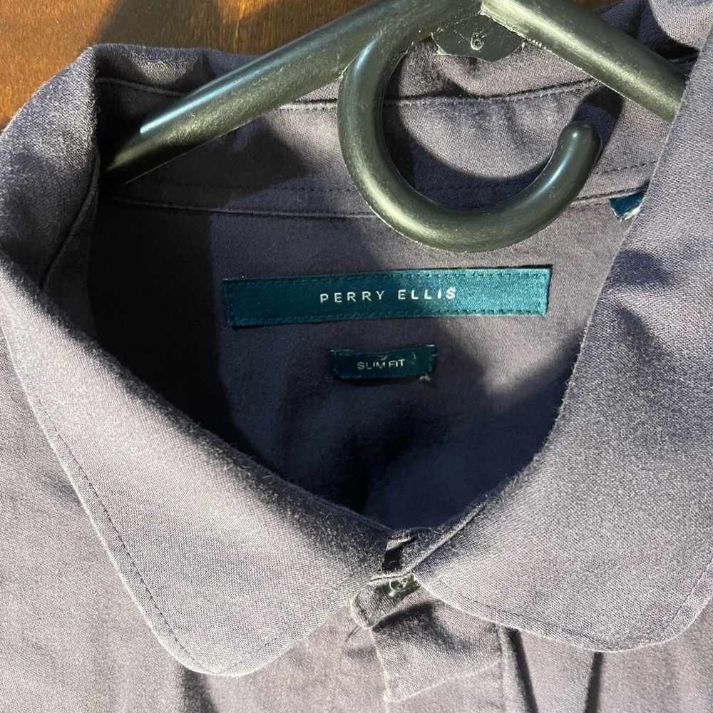 Perry Ellis - Picture 2 of 3